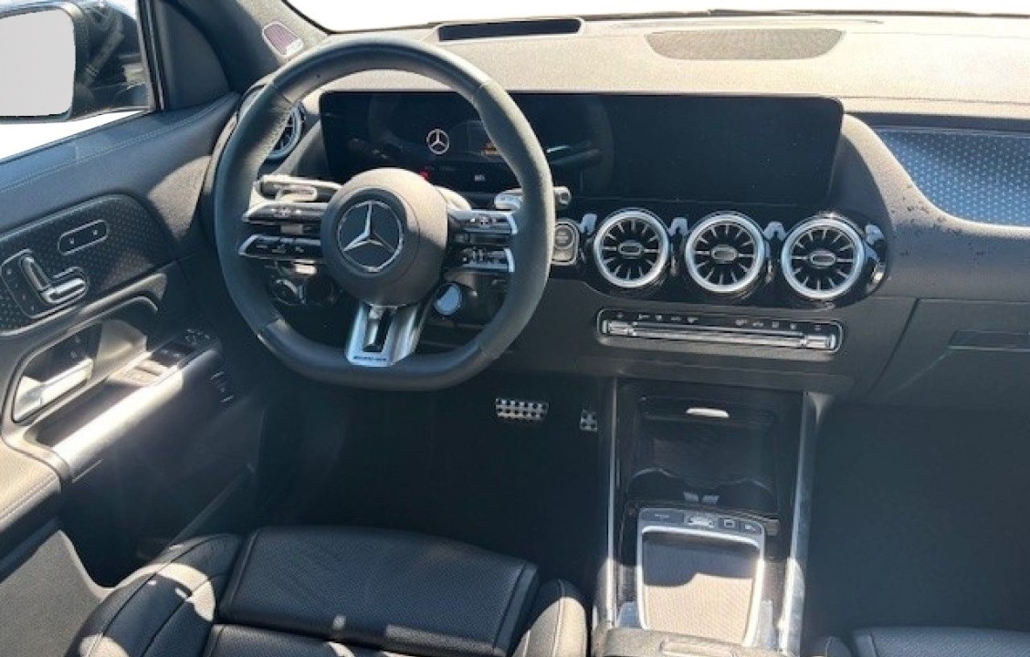 Mercedes-Benz GLA 35 AMG 4MATIC - foto 10