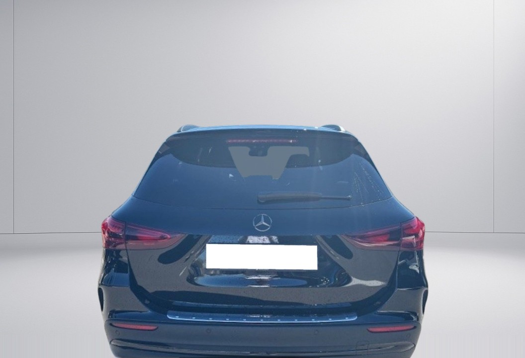Mercedes-Benz GLA 35 AMG 4MATIC (3)