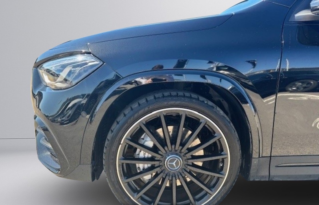 Mercedes-Benz GLA 35 AMG 4MATIC - foto 16