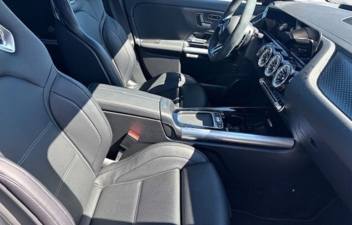 Mercedes-Benz GLA 35 AMG 4MATIC - foto 8