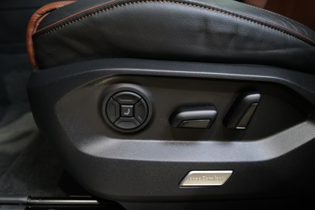 Volkswagen Touareg V6 TDI R-Line - foto 17