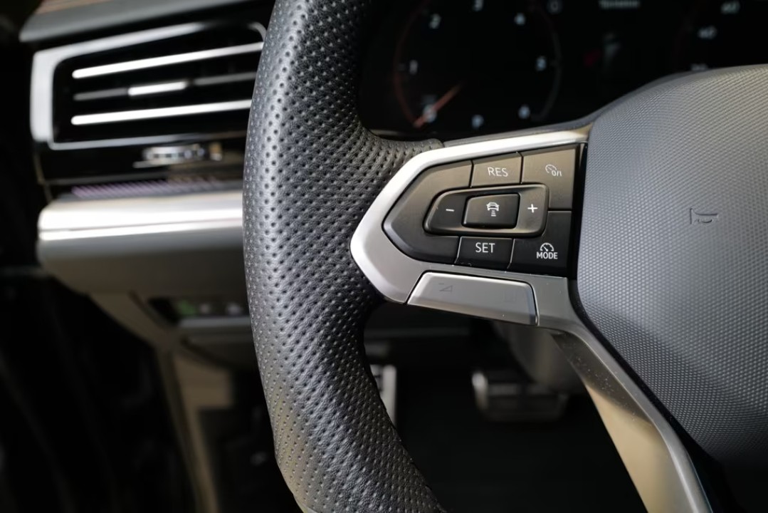 Volkswagen Touareg V6 TDI R-Line - foto 13