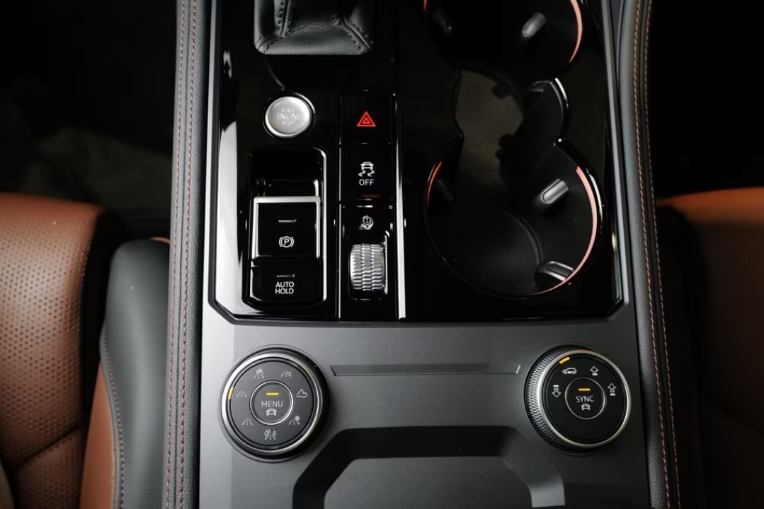 Volkswagen Touareg V6 TDI R-Line - foto 16