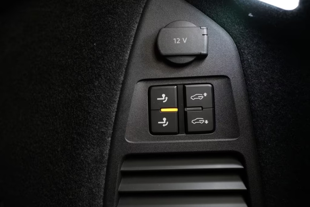 Volkswagen Touareg V6 TDI R-Line - foto 18