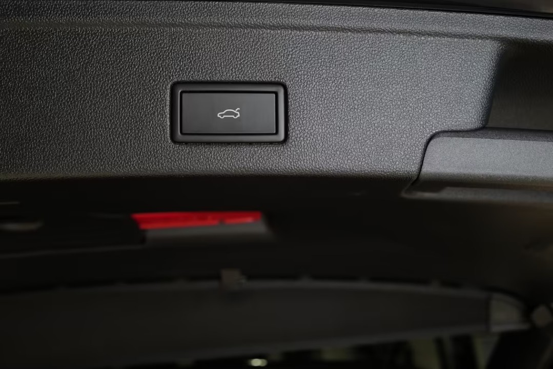 Volkswagen Touareg V6 TDI R-Line - foto 22