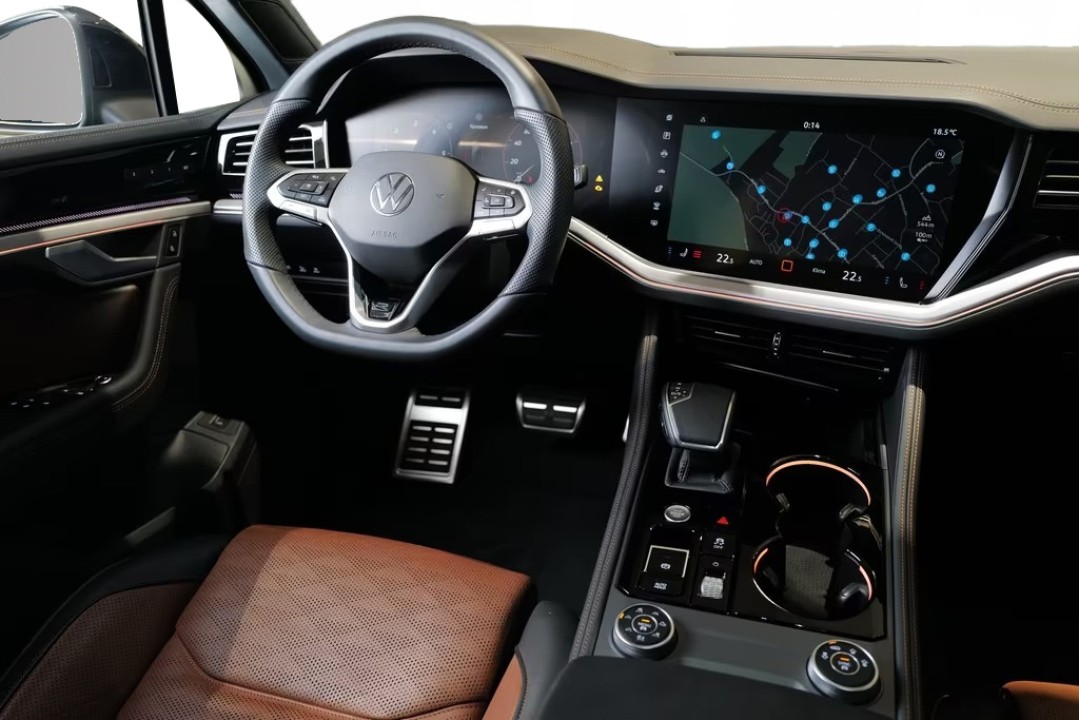 Volkswagen Touareg V6 TDI R-Line - foto 10