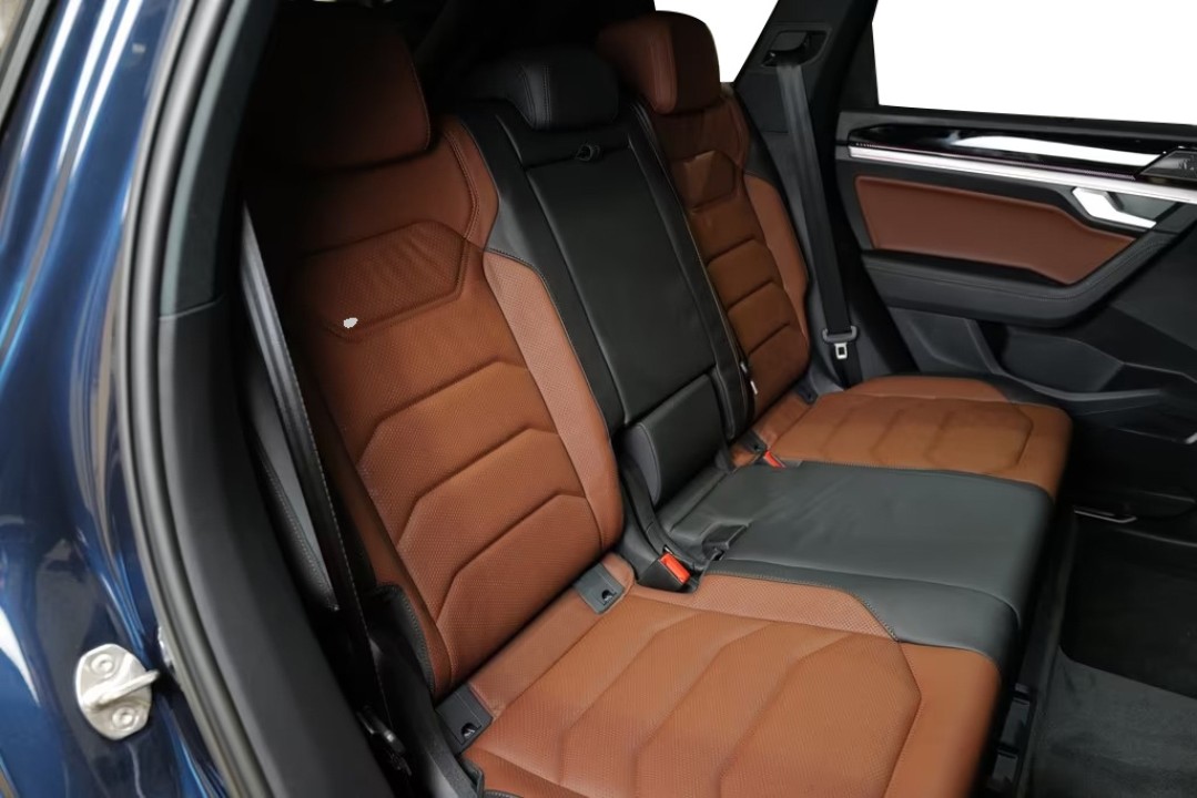 Volkswagen Touareg V6 TDI R-Line - foto 7