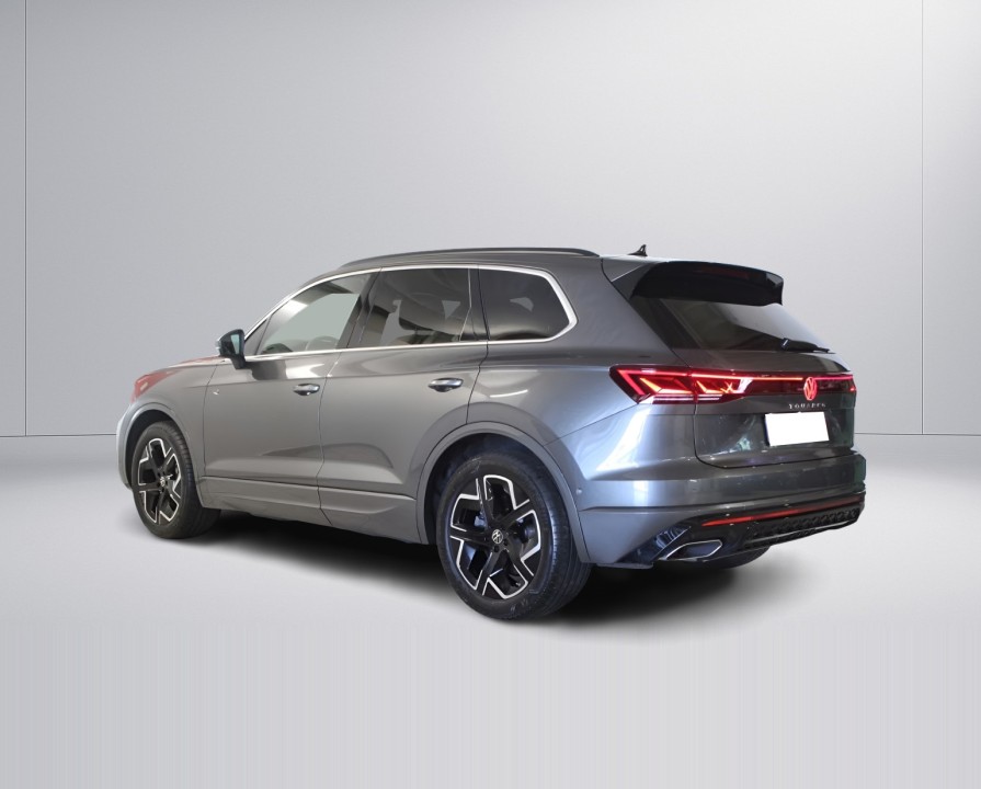 Volkswagen Touareg 3.0 TSI R-Line (3)