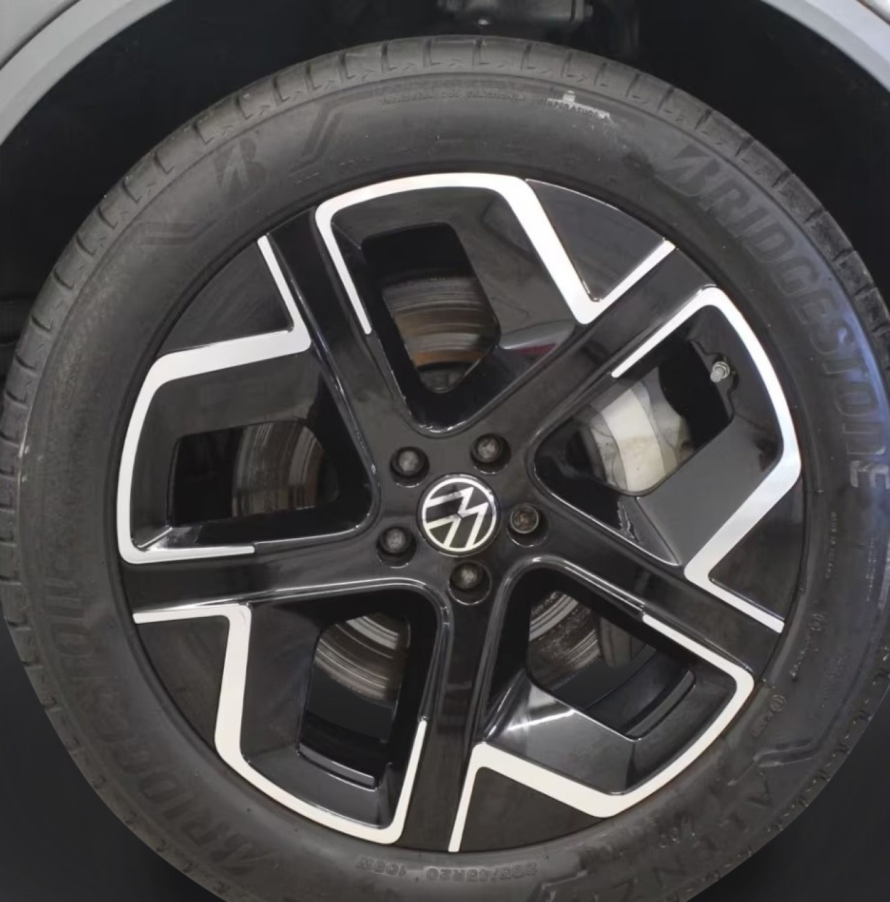 Volkswagen Touareg 3.0 TSI R-Line - foto 13