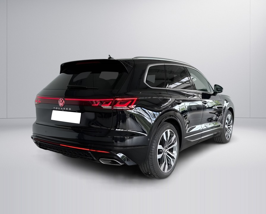 Volkswagen Touareg 3.0 TSI 4Motion R-Line (3)