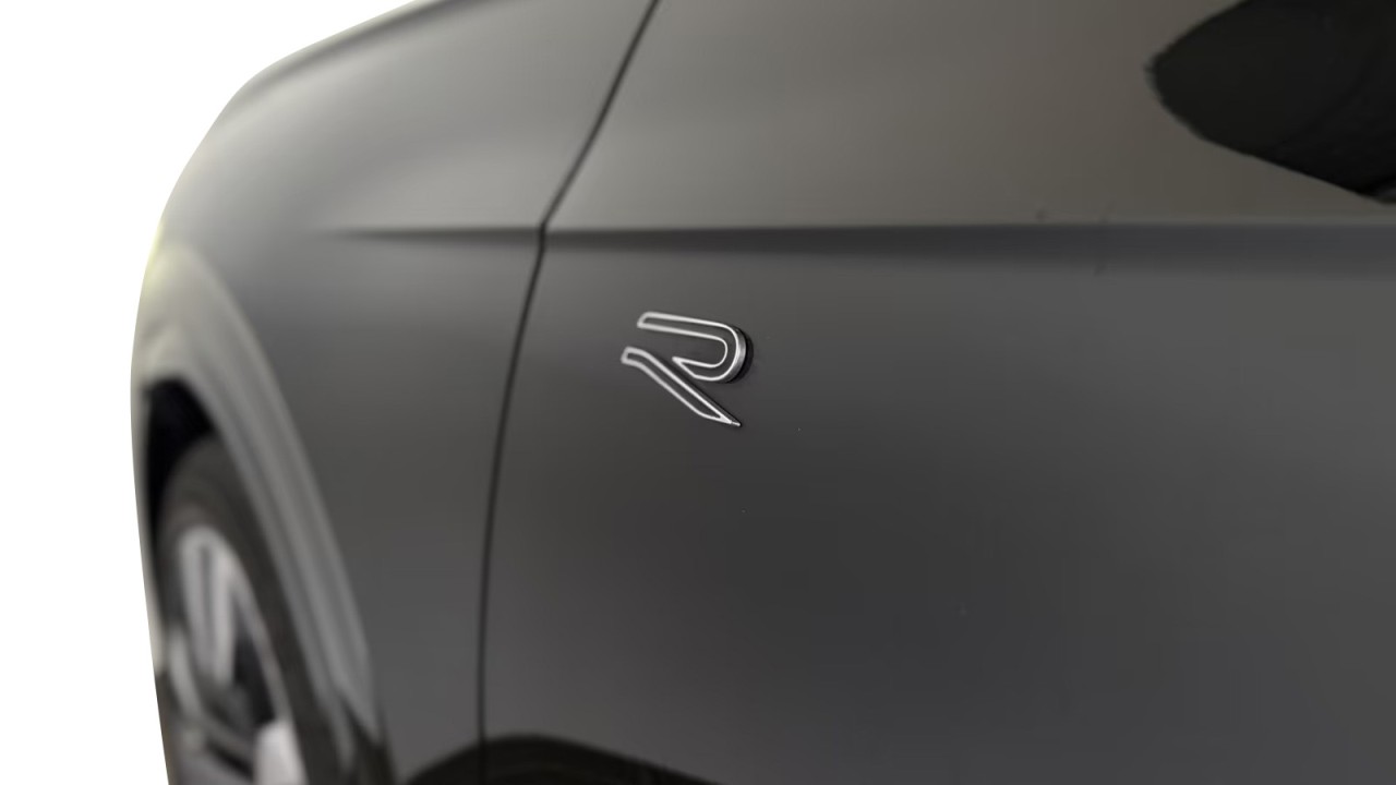 Volkswagen Touareg 3.0 TSI 4Motion R-Line - foto 32