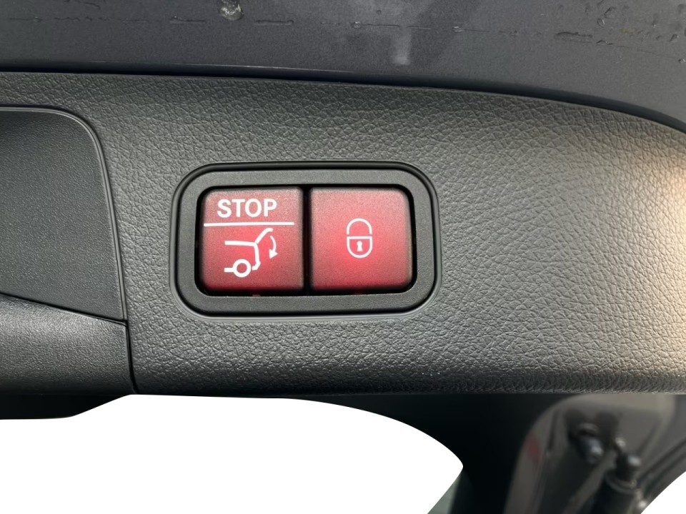 Mercedes-Benz EQA 350 4MATIC AMG - foto 14