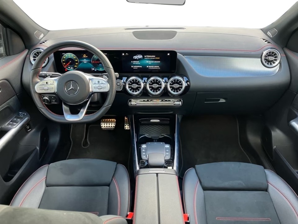 Mercedes-Benz EQA 350 4MATIC AMG (5)