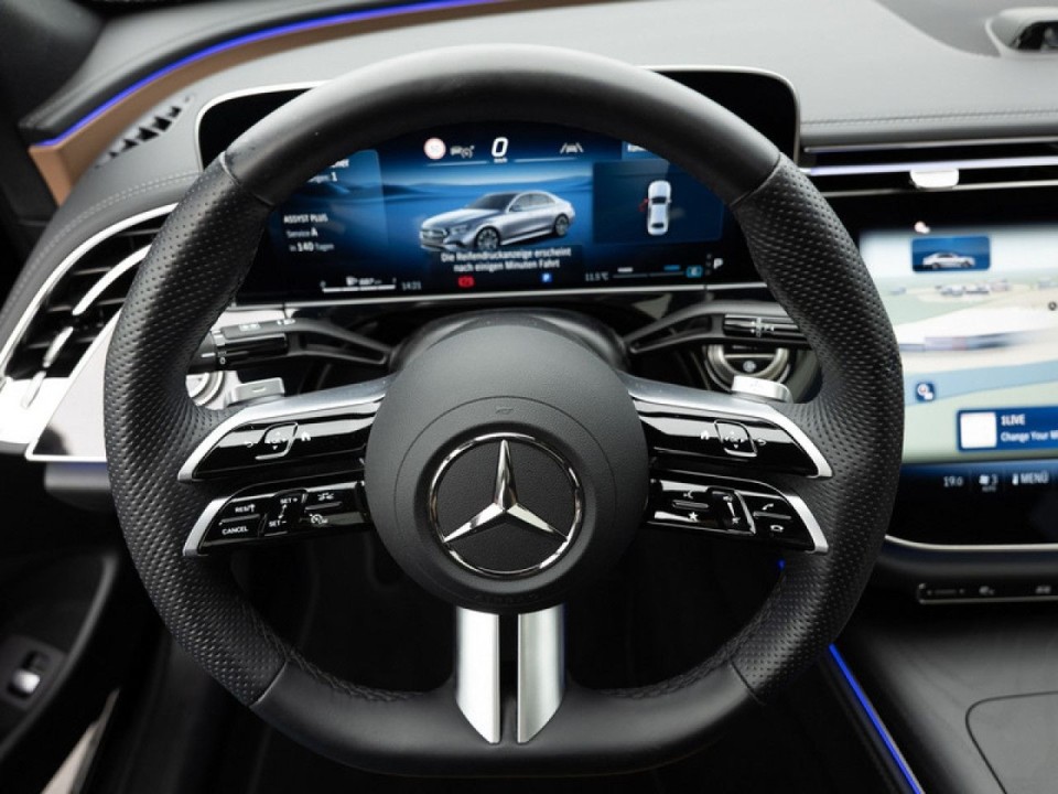 Mercedes-Benz E 200 4MATIC AMG Line - foto 6