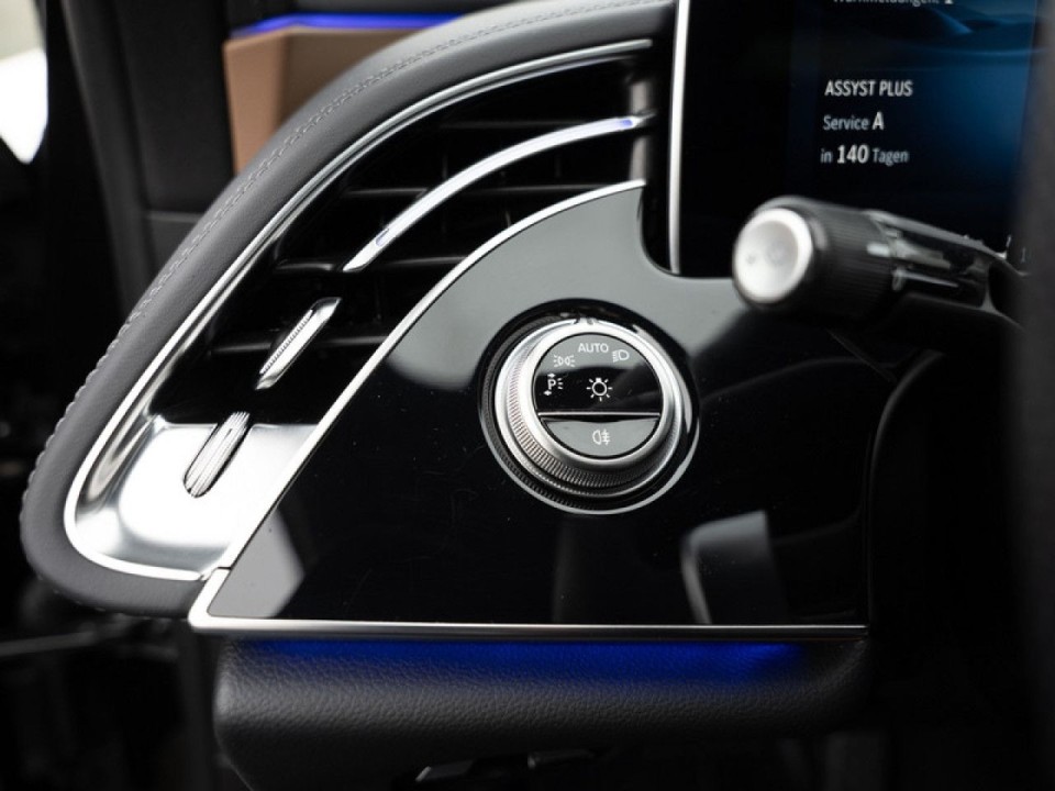 Mercedes-Benz E 200 4MATIC AMG Line - foto 13