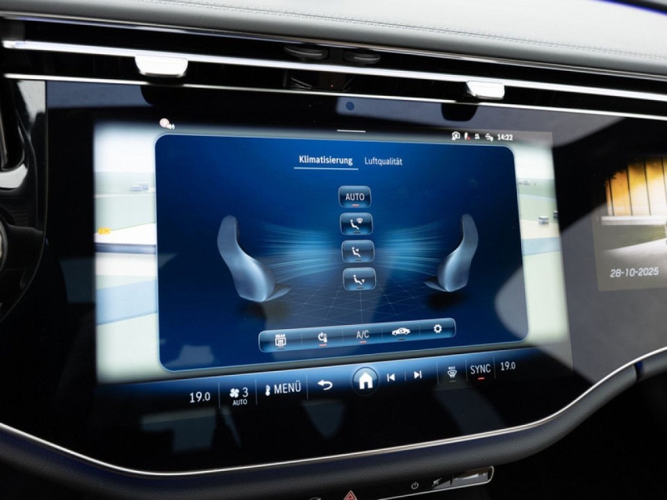 Mercedes-Benz E 200 4MATIC AMG Line - foto 18