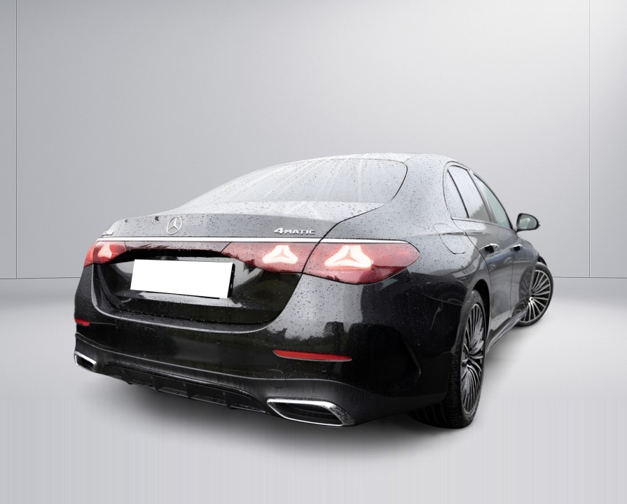 Mercedes-Benz E 200 4MATIC AMG Line (2)