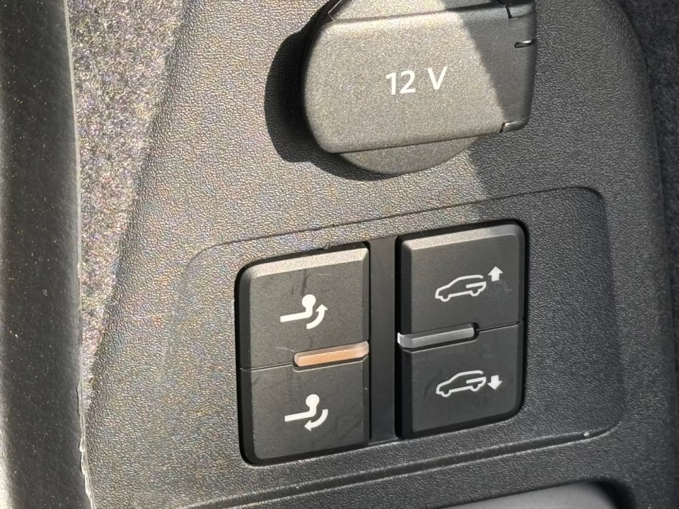 Volkswagen Touareg 3.0 TSI R-Line 4Motion - foto 8