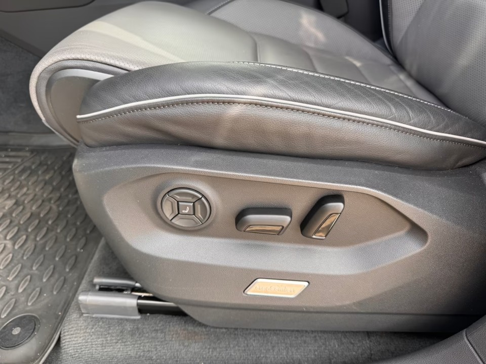 Volkswagen Touareg 3.0 TSI R-Line 4Motion - foto 9