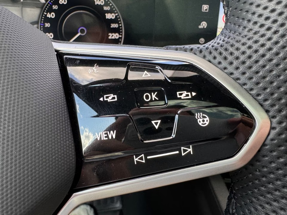 Volkswagen Touareg 3.0 TSI R-Line 4Motion - foto 15