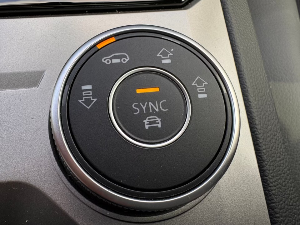 Volkswagen Touareg 3.0 TSI R-Line 4Motion - foto 17