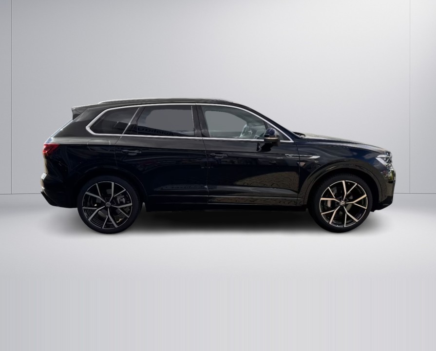 Volkswagen Touareg 3.0 TSI R-Line 4Motion (4)