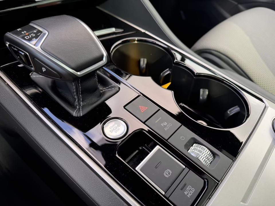 Volkswagen Touareg 3.0 TSI R-Line 4Motion - foto 7