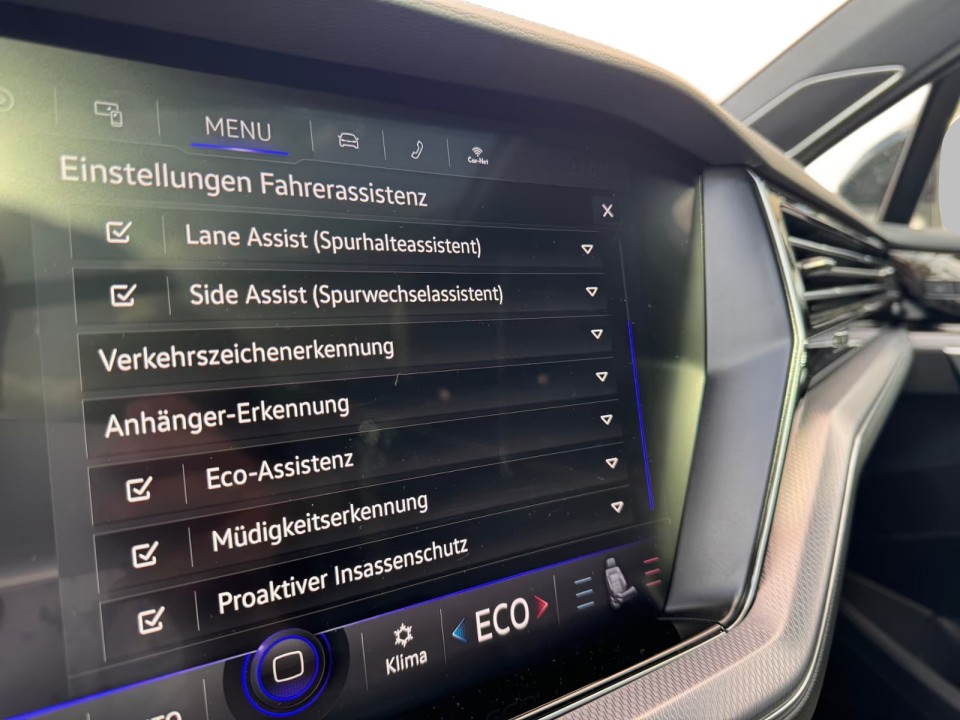 Volkswagen Touareg 3.0 TSI R-Line 4Motion - foto 19