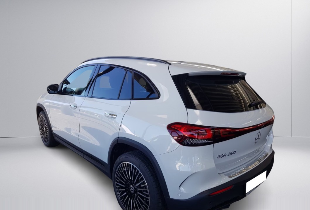 Mercedes-Benz EQA 350 4MATIC AMG (4)