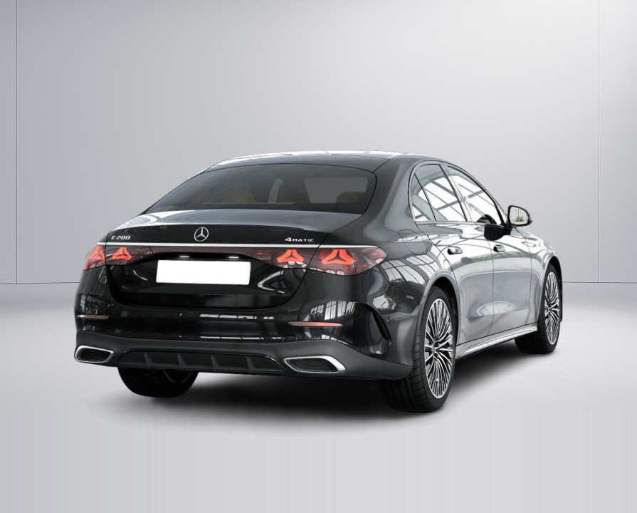 Mercedes-Benz E 200 4MATIC AMG Line - foto 6