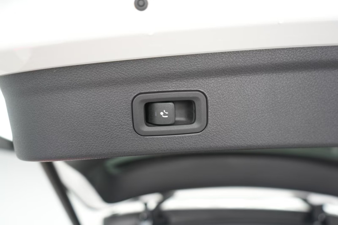 Mercedes-Benz GLE 350de 4MATIC - foto 33