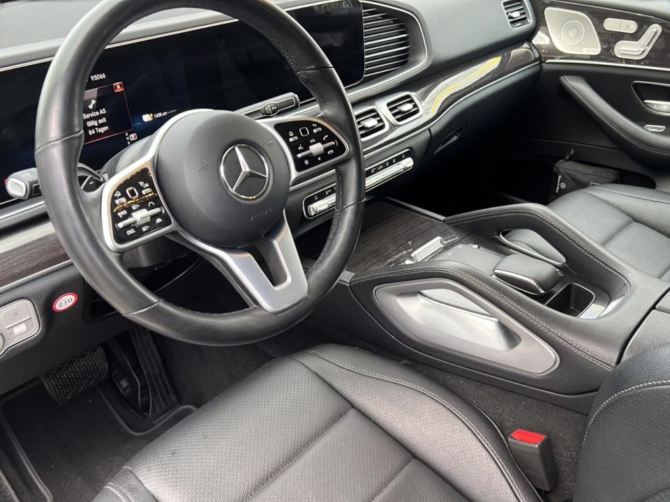 Mercedes-Benz GLE 350e - foto 12