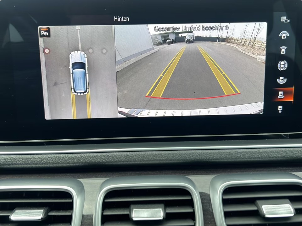 Mercedes-Benz GLE 350e - foto 23