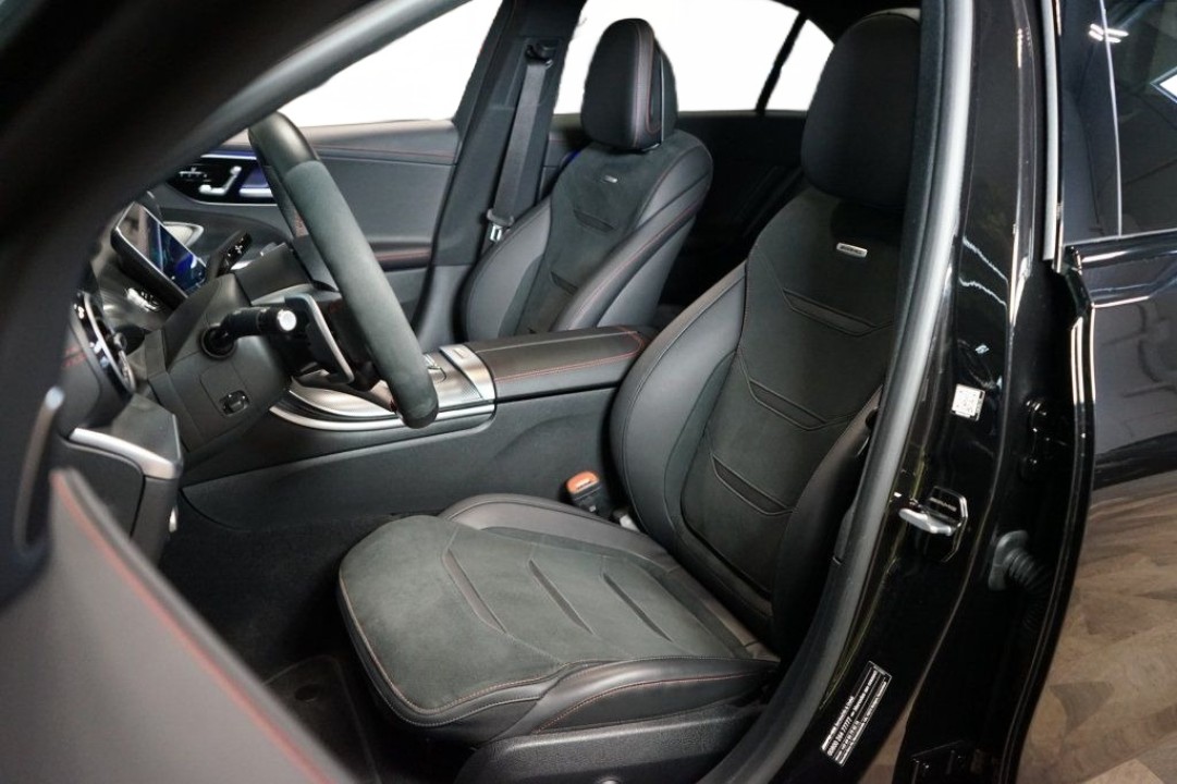 Mercedes-Benz C 43 AMG 4MATIC - foto 11