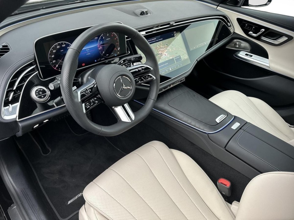 Mercedes-Benz E 200 4MATIC - foto 9