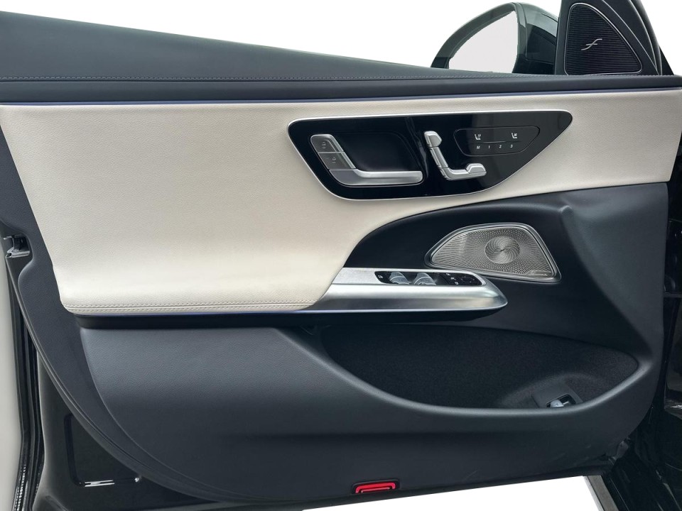 Mercedes-Benz E 200 4MATIC - foto 18