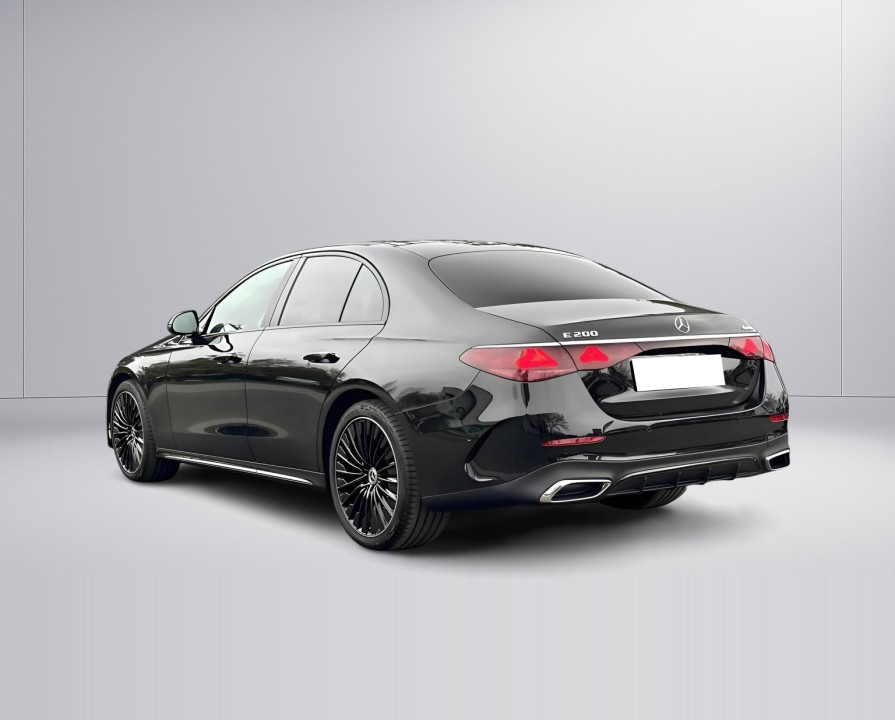 Mercedes-Benz E 200 4MATIC (5)