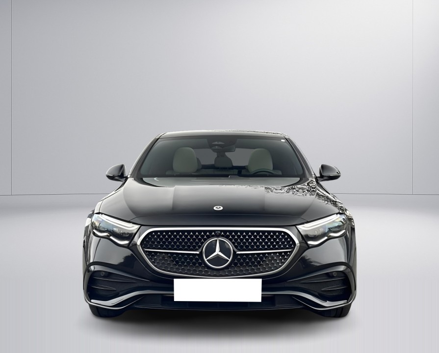 Mercedes-Benz E 200 4MATIC - foto 8