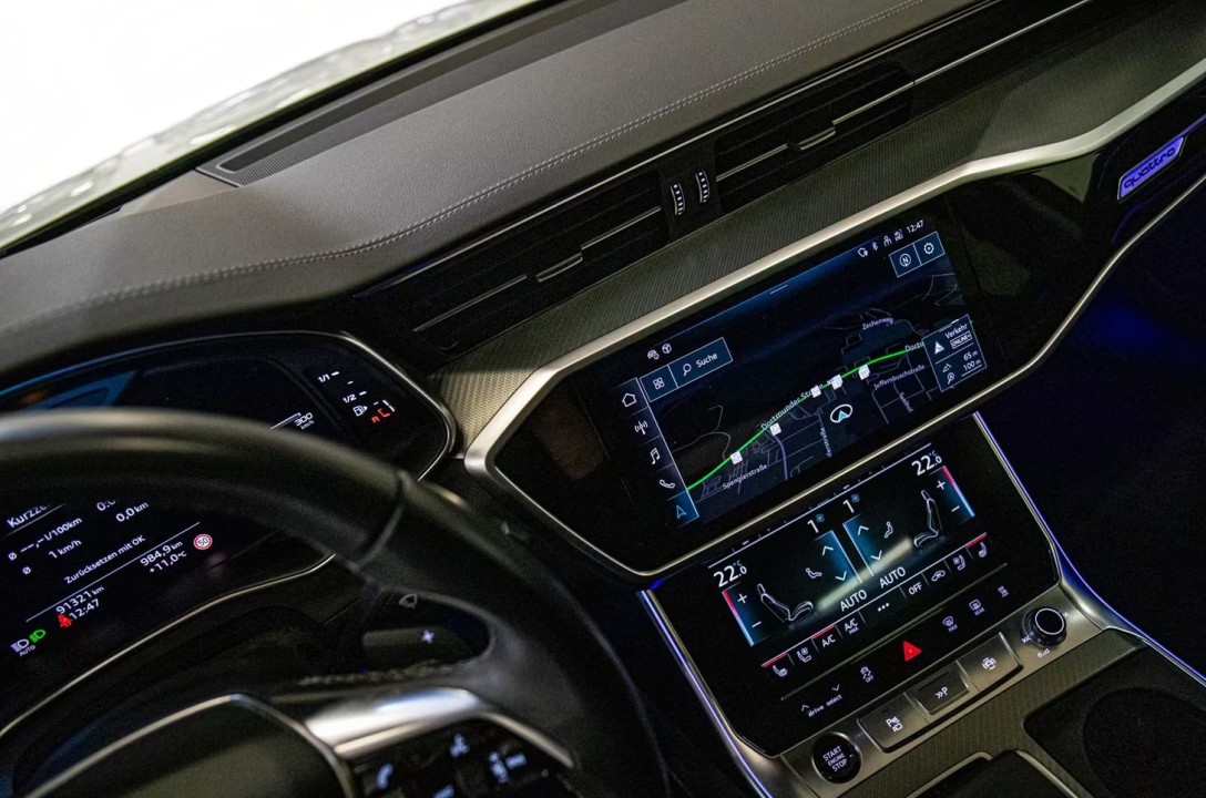 Audi A6 Allroad 40 TDI - foto 13