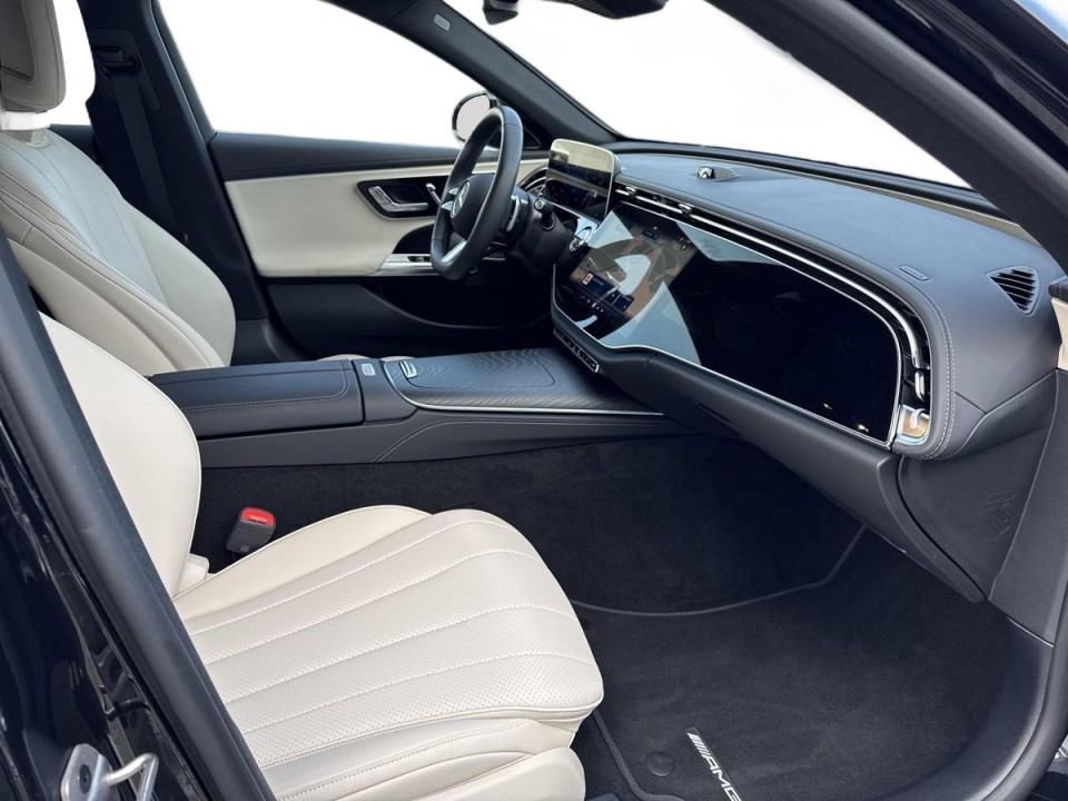 Mercedes-Benz E 200 4MATIC - foto 12