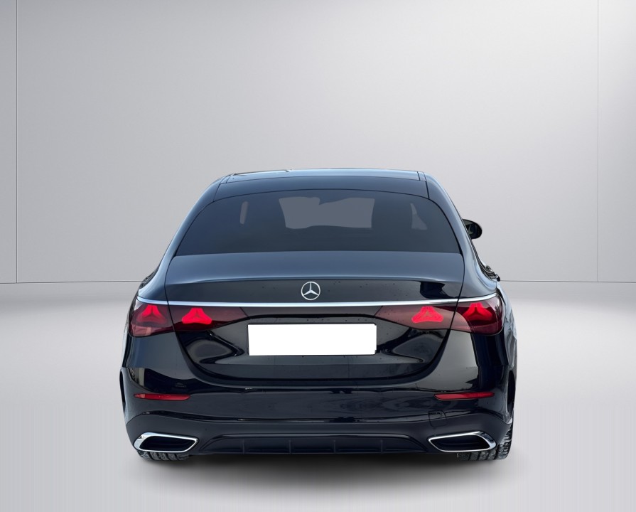Mercedes-Benz E 200 4MATIC (4)