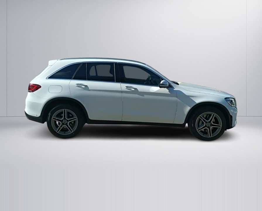 Mercedes-Benz GLC 220d 4MATIC (2)