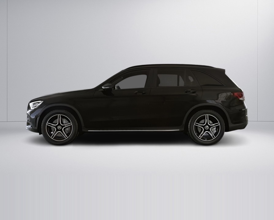 Mercedes-Benz GLC 300d 4MATIC AMG (3)