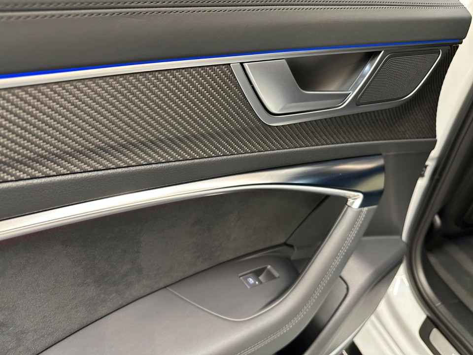 Audi RS6 Avant TFSI Quattro - foto 20