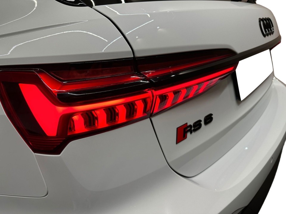 Audi RS6 Avant TFSI Quattro - foto 24