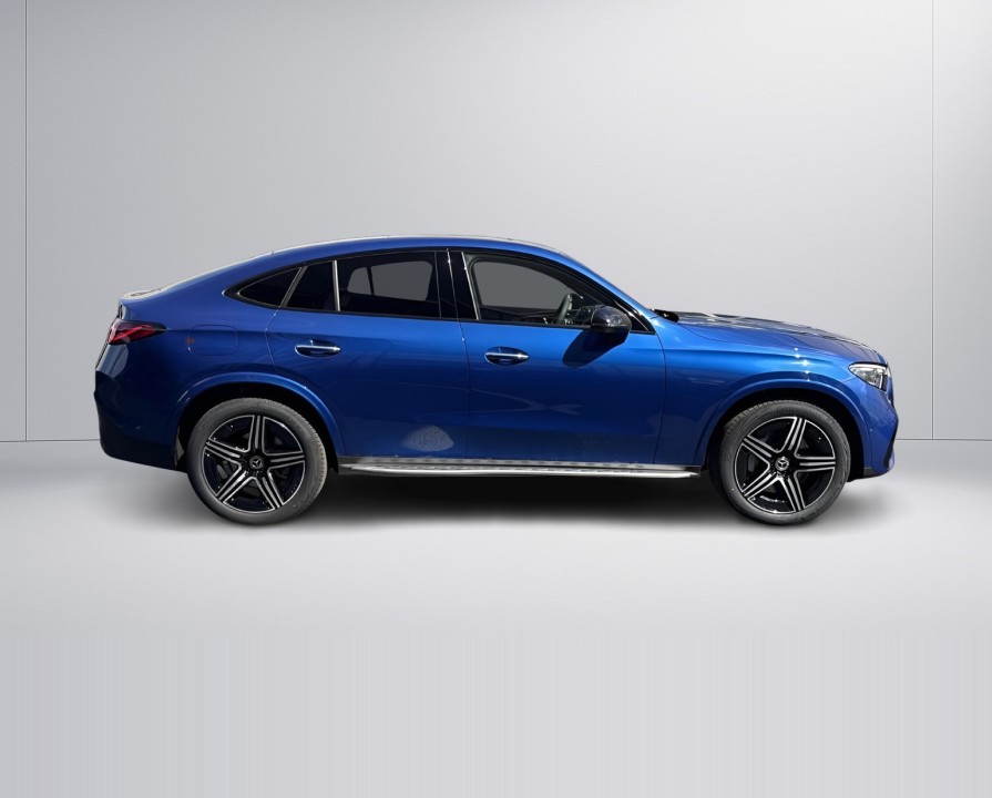 Mercedes-Benz GLC Coupé 200d 4MATIC (2)