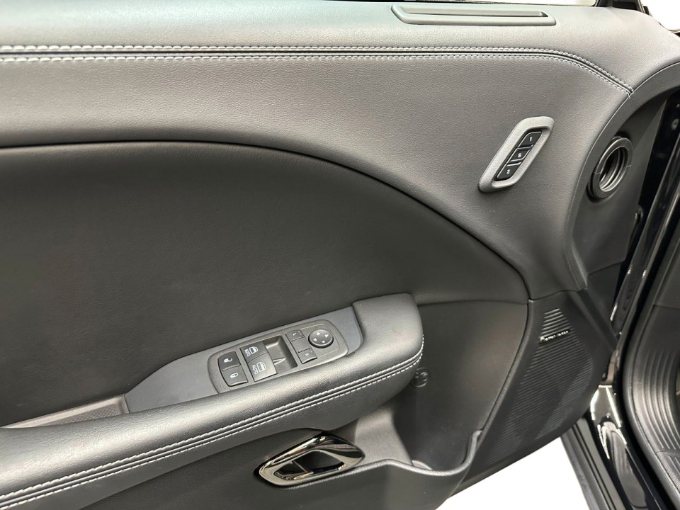 Dodge Challenger - foto 18