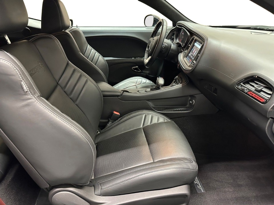 Dodge Challenger - foto 11