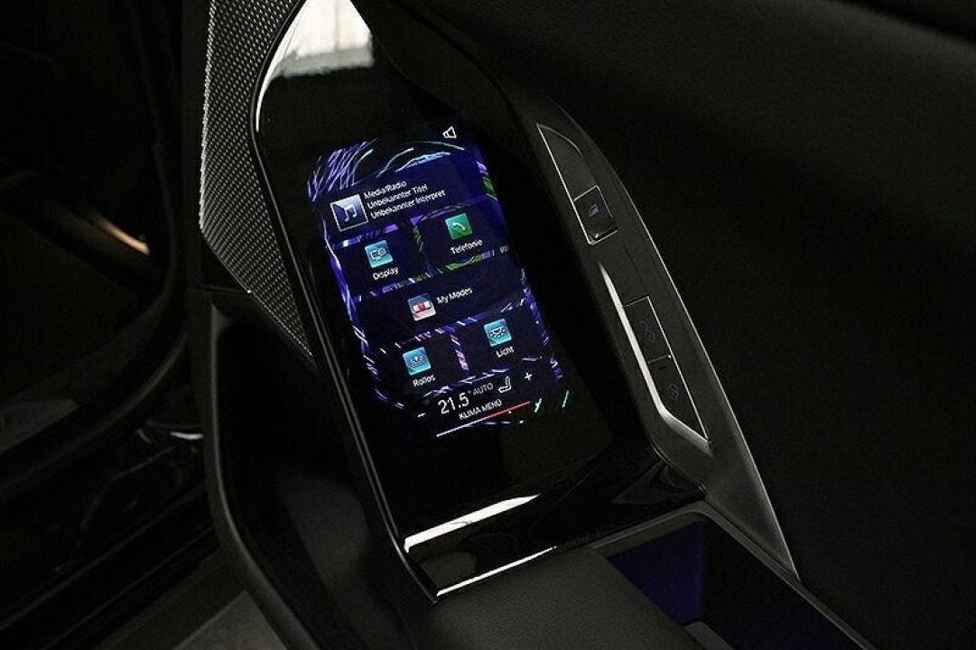 BMW Seria 7 740d xDrive M-Sport - foto 17