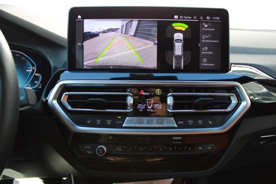 BMW X3 xDrive30e - foto 11